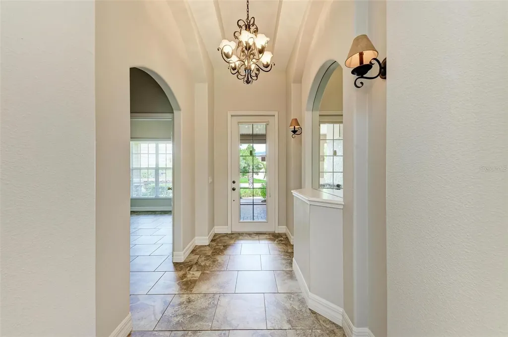 337 Snapdragon Loop Bradenton FL 34212