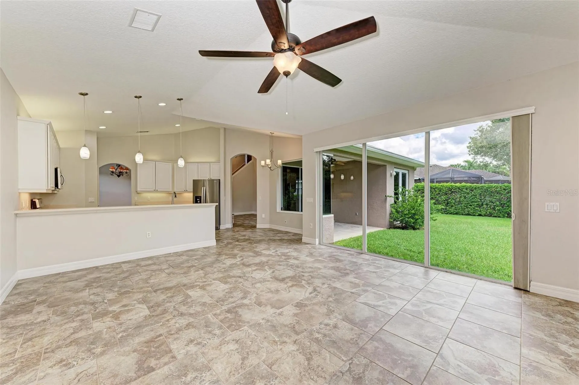 337 Snapdragon Loop Bradenton FL 34212