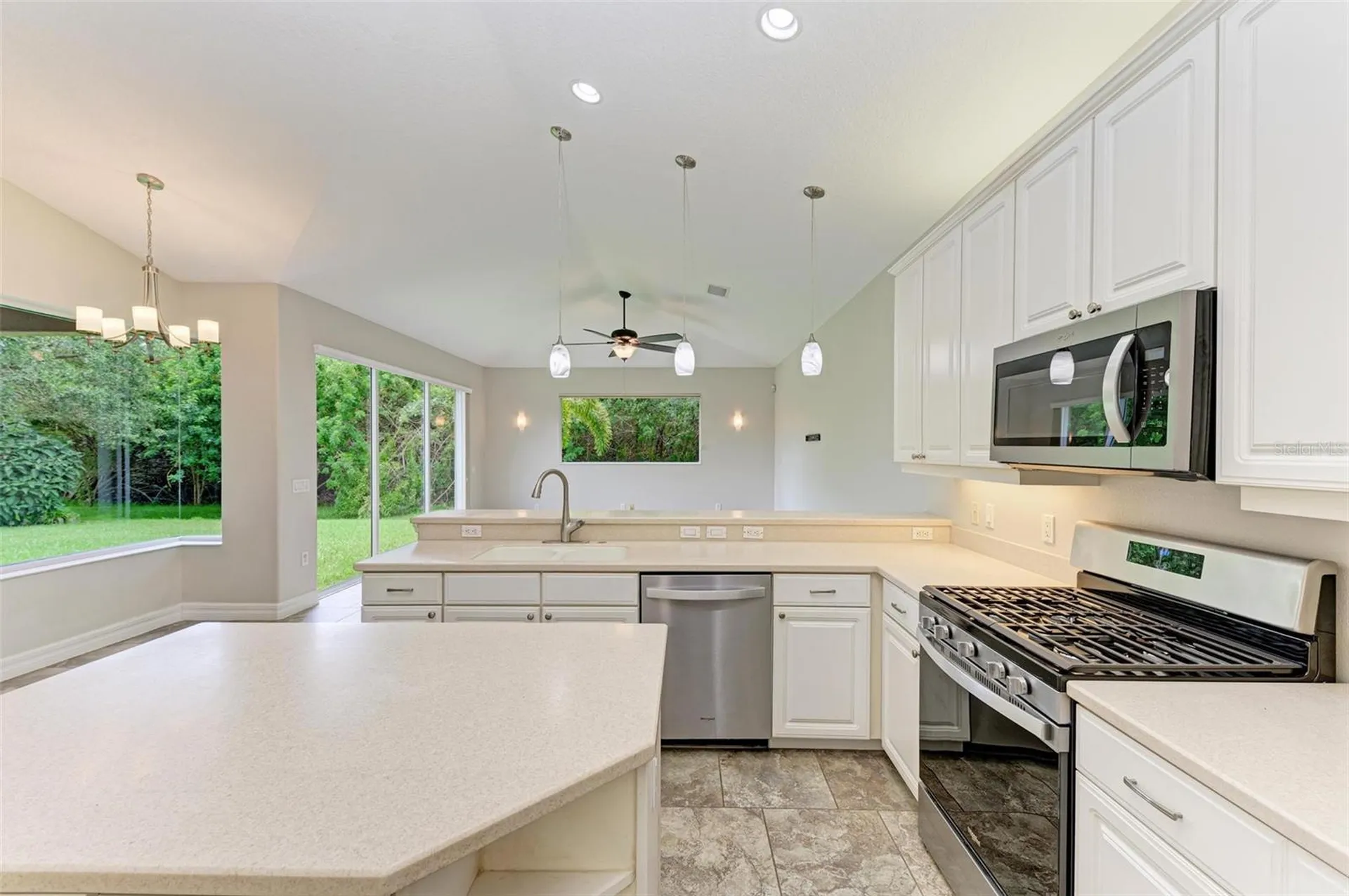 337 Snapdragon Loop Bradenton FL 34212