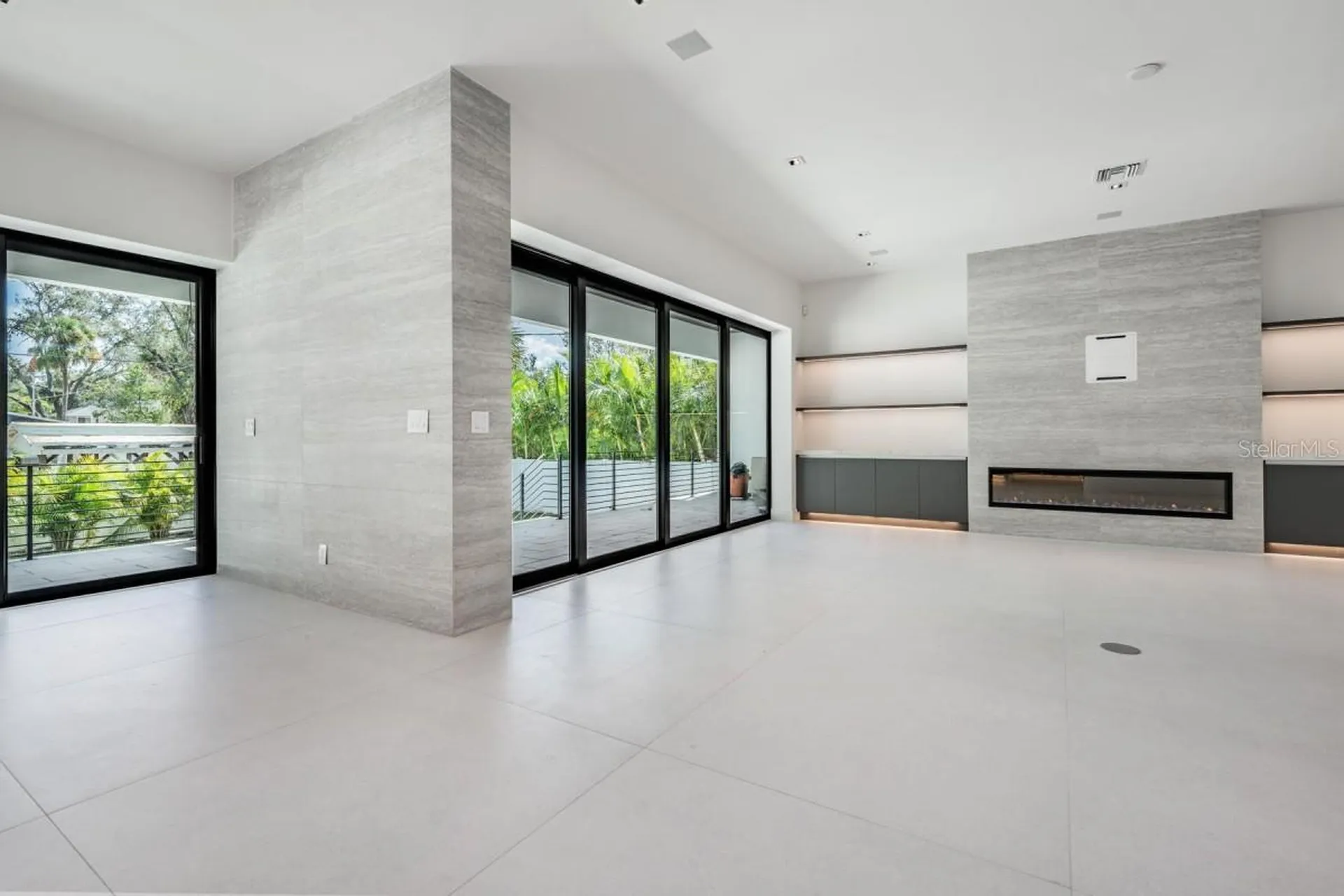 214 S Renellie Drive Tampa FL 33609