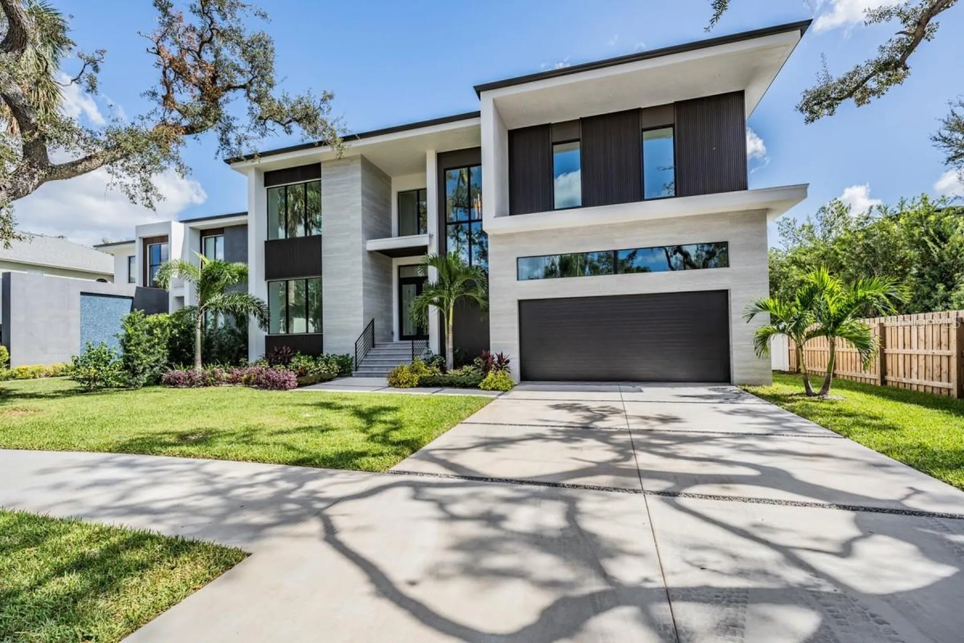 214 S Renellie Drive Tampa FL 33609