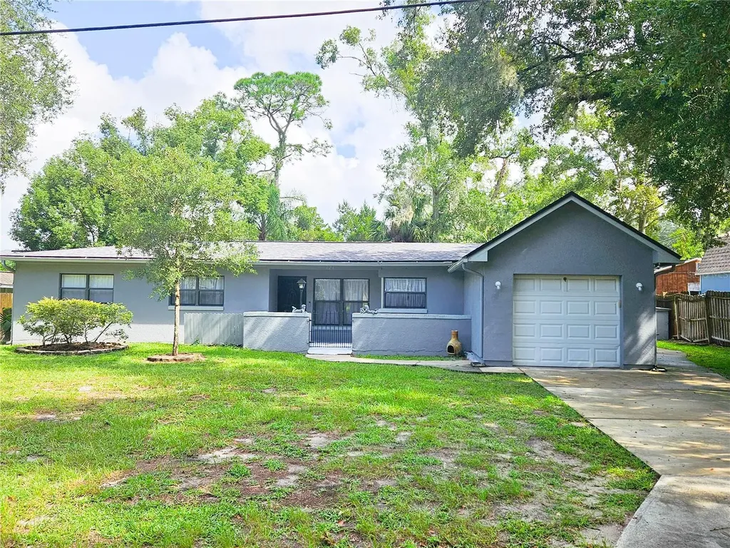 424 W Crystal Drive Sanford FL 32773