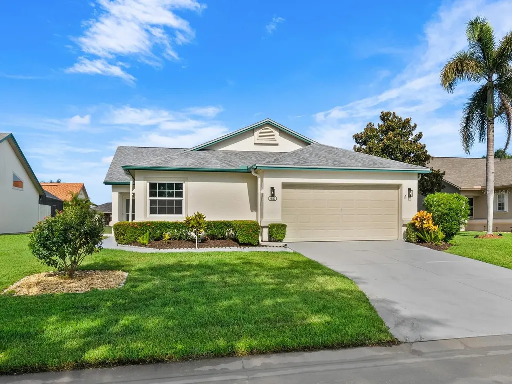 4842 Raintree Street Circle E Bradenton FL 34203