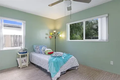 1301 76th Avenue N St Petersburg FL 33702