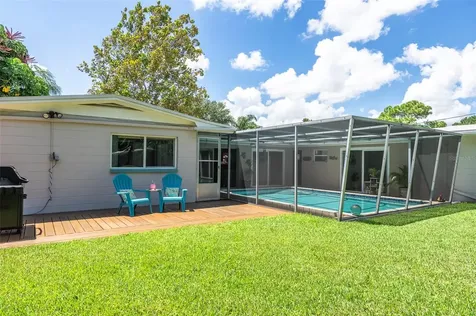 1301 76th Avenue N St Petersburg FL 33702