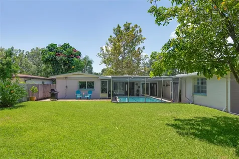 1301 76th Avenue N St Petersburg FL 33702