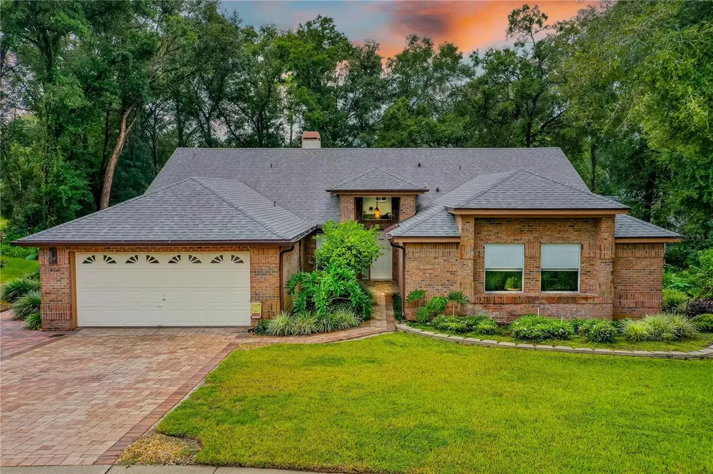802 Oak Forest Court Deland FL 32724