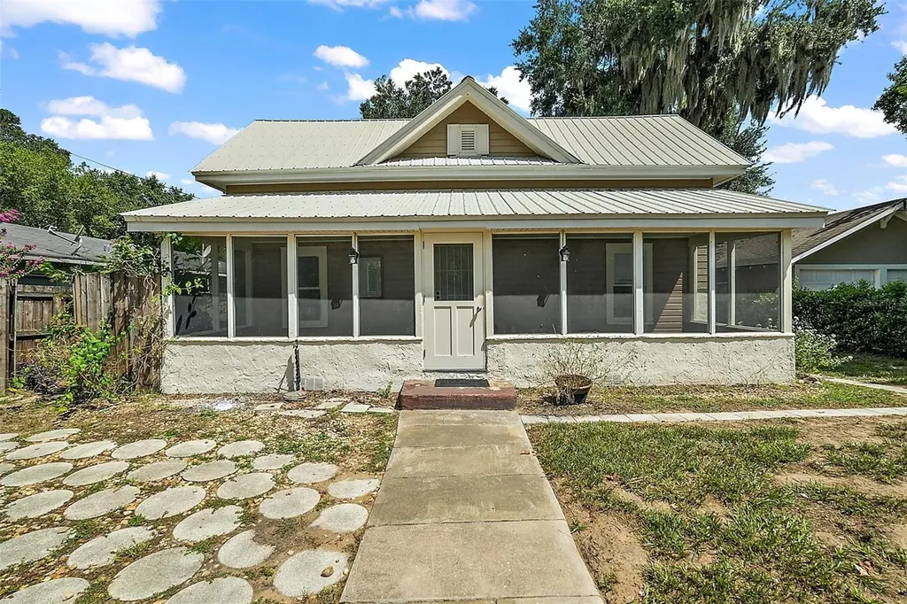 315 Palm Avenue Eustis FL 32726