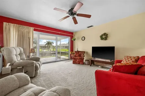 2929 SE 11th Avenue Cape Coral FL 33904