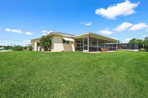 2929 SE 11th Avenue Cape Coral FL 33904