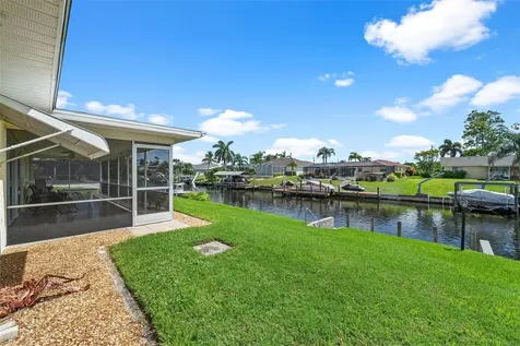 2929 SE 11th Avenue Cape Coral FL 33904
