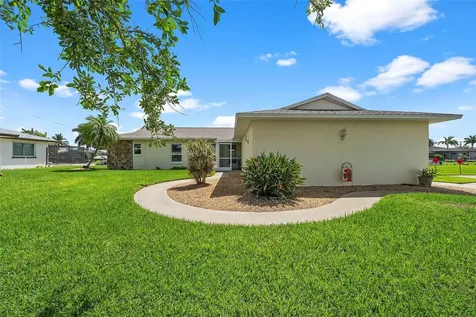 2929 SE 11th Avenue Cape Coral FL 33904