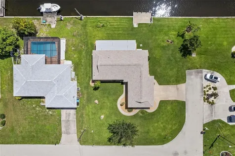 2929 SE 11th Avenue Cape Coral FL 33904