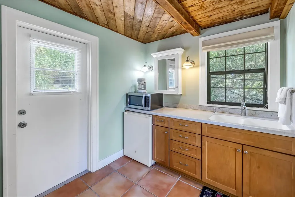 516 Gulf Boulevard Indian Rocks Beach FL 33785