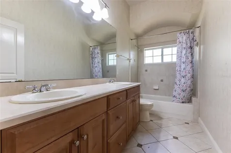 8864 SW 12th Road Gainesville FL 32607