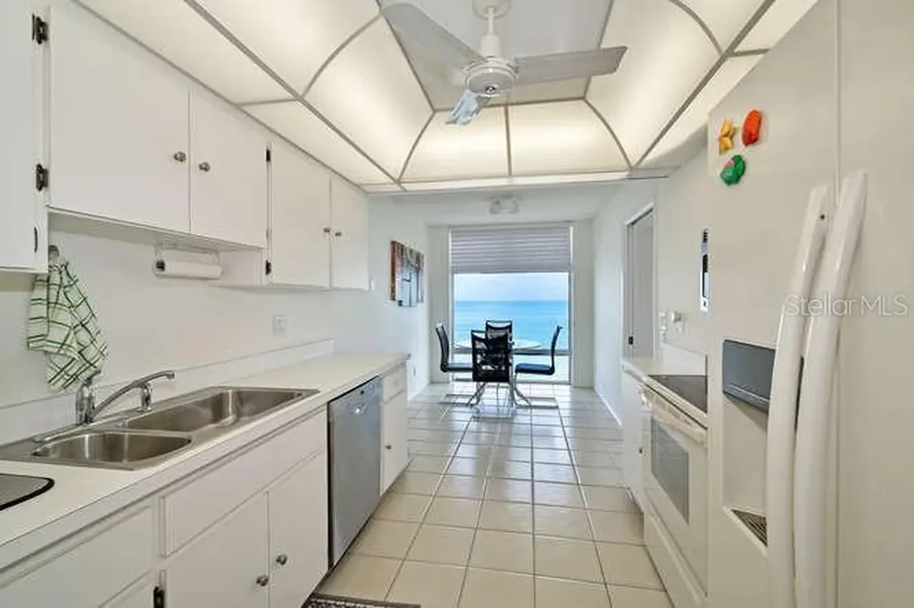 2425 Gulf Of Mexico Drive Longboat Key FL 34228