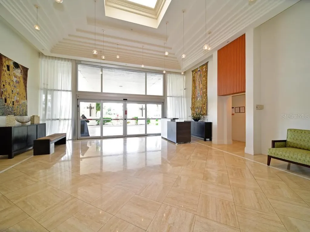2425 Gulf Of Mexico Drive Longboat Key FL 34228
