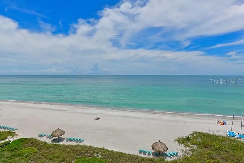 2425 Gulf Of Mexico Drive Longboat Key FL 34228
