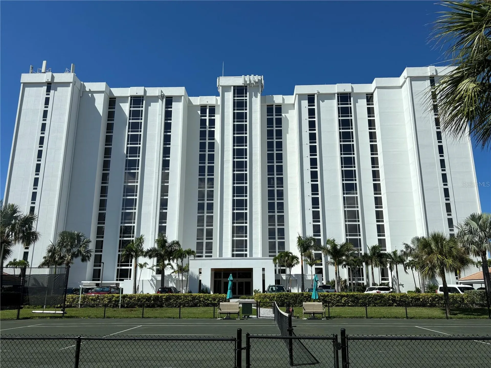 2425 Gulf Of Mexico Drive Longboat Key FL 34228