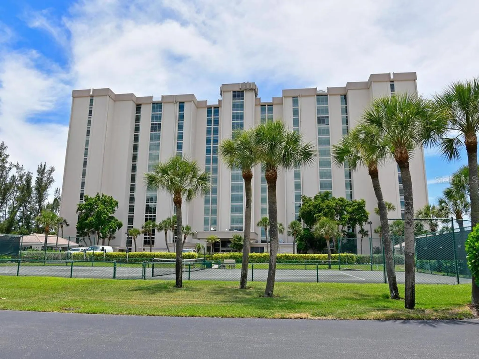 2425 Gulf Of Mexico Drive Longboat Key FL 34228