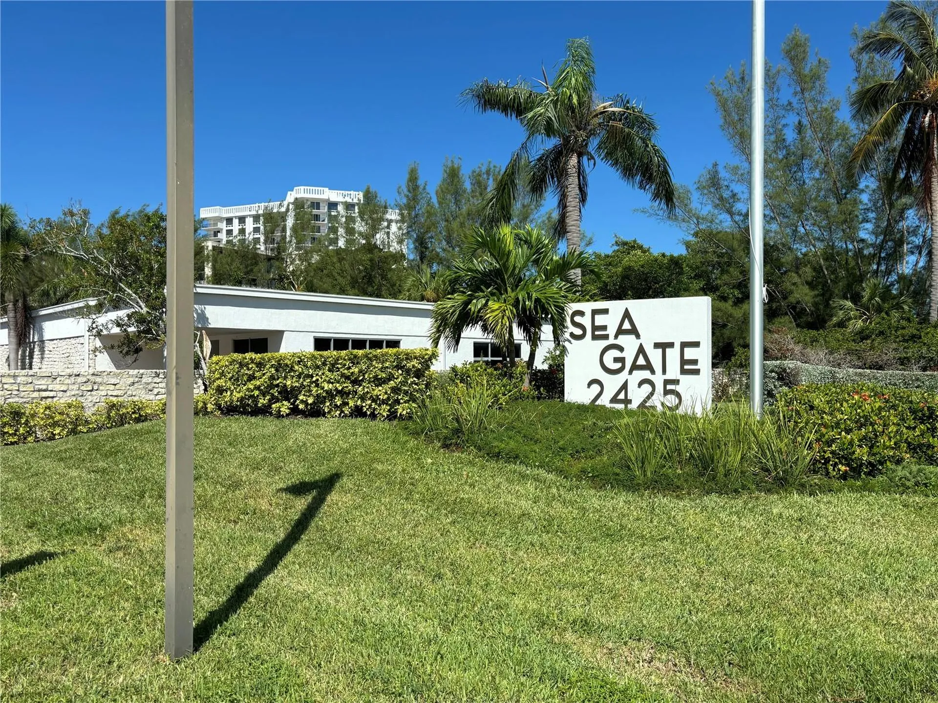 2425 Gulf Of Mexico Drive Longboat Key FL 34228