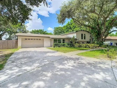 2302 Medford Lane Brandon FL 33511