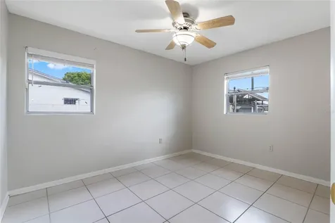 1107 Brockway Avenue Orlando FL 32807