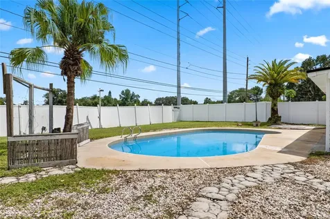 1107 Brockway Avenue Orlando FL 32807