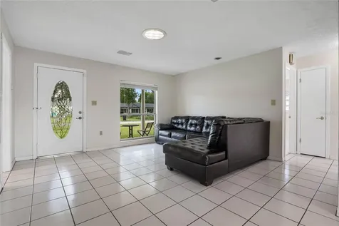 1107 Brockway Avenue Orlando FL 32807
