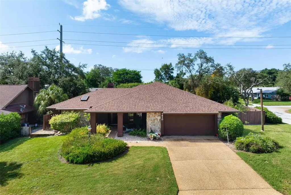 4820 1st Avenue Drive NW Bradenton FL 34209