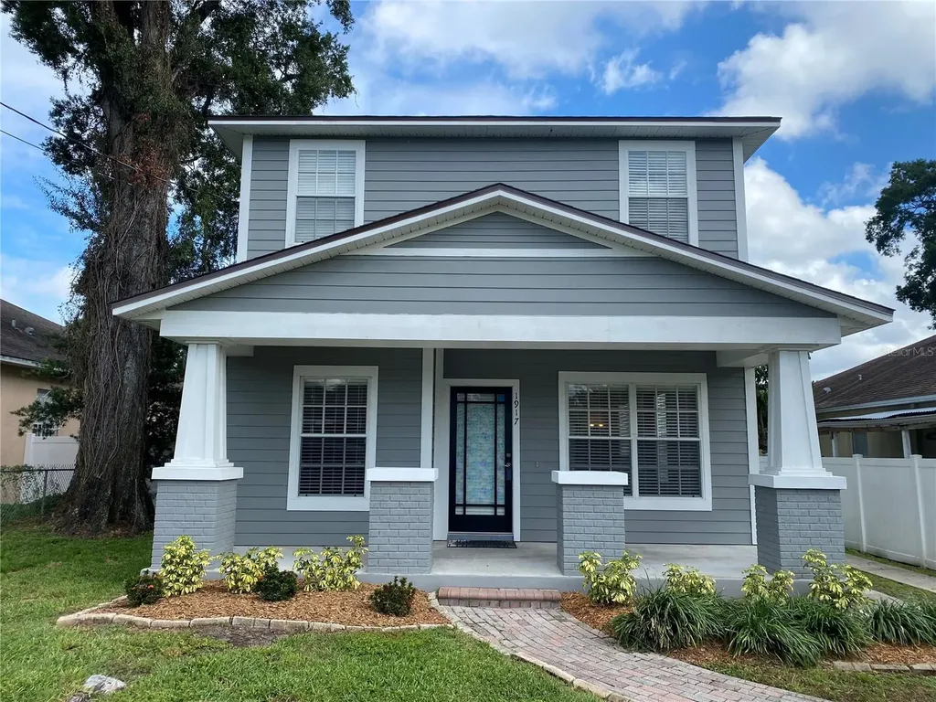 1917 W Cluster Avenue Tampa FL 33604
