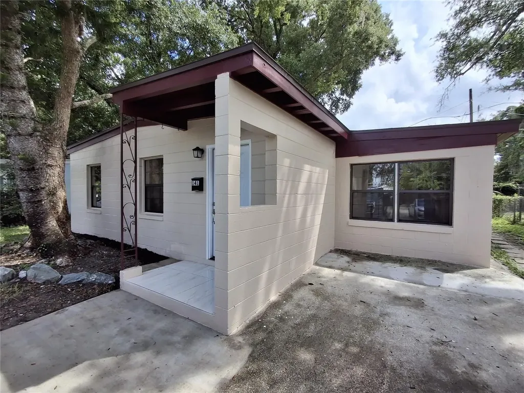 141 Lemon Lane Casselberry FL 32707