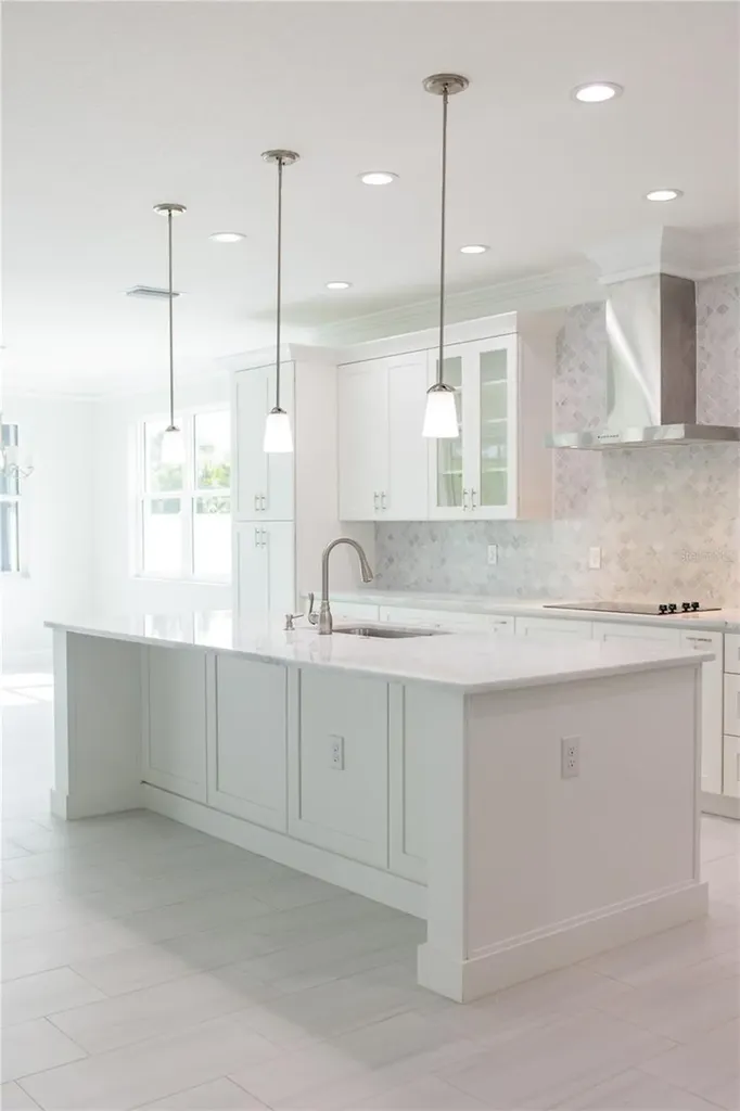 5240 Willow Lake Court Sarasota FL 34233