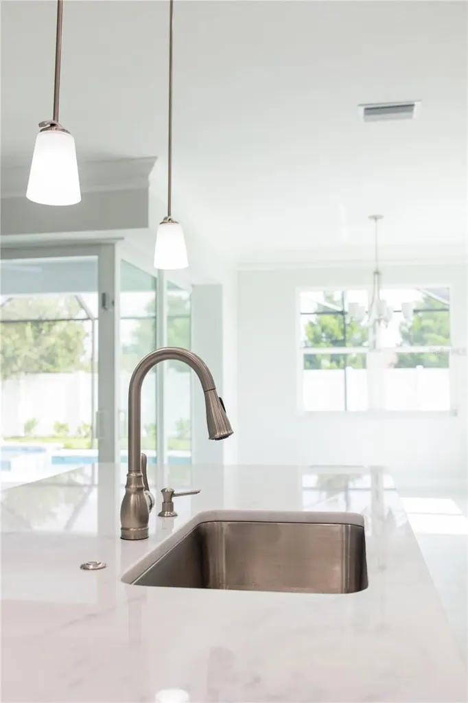 5240 Willow Lake Court Sarasota FL 34233