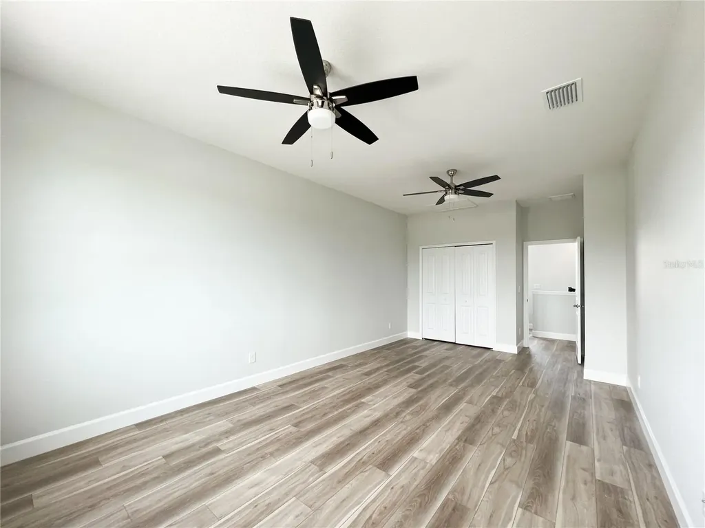 5240 Willow Lake Court Sarasota FL 34233