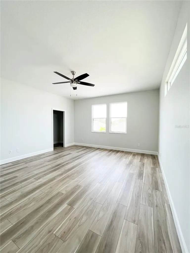 5240 Willow Lake Court Sarasota FL 34233