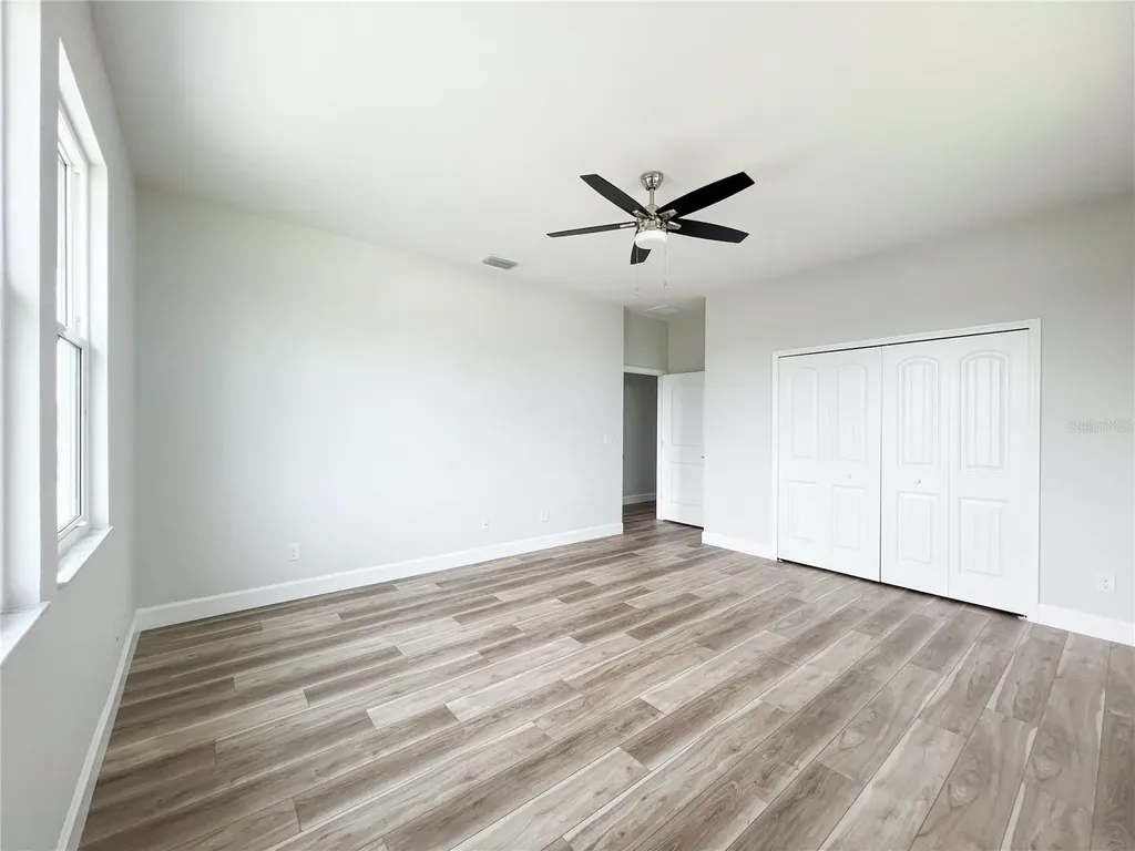 5240 Willow Lake Court Sarasota FL 34233