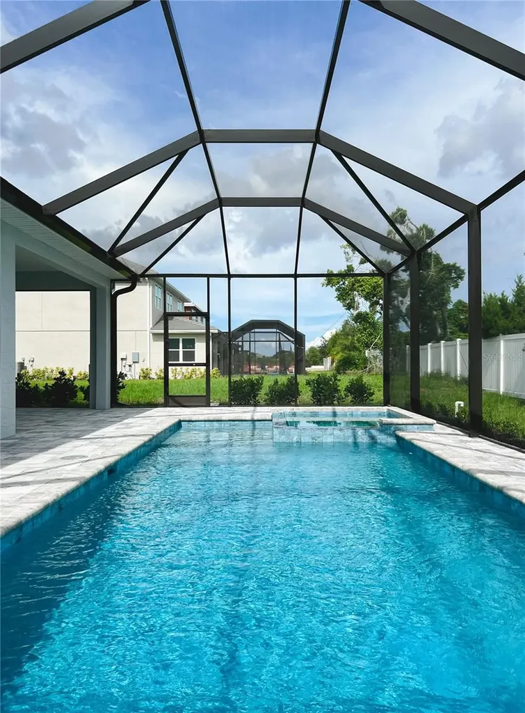 5240 Willow Lake Court Sarasota FL 34233