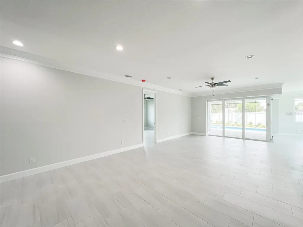 5240 Willow Lake Court Sarasota FL 34233