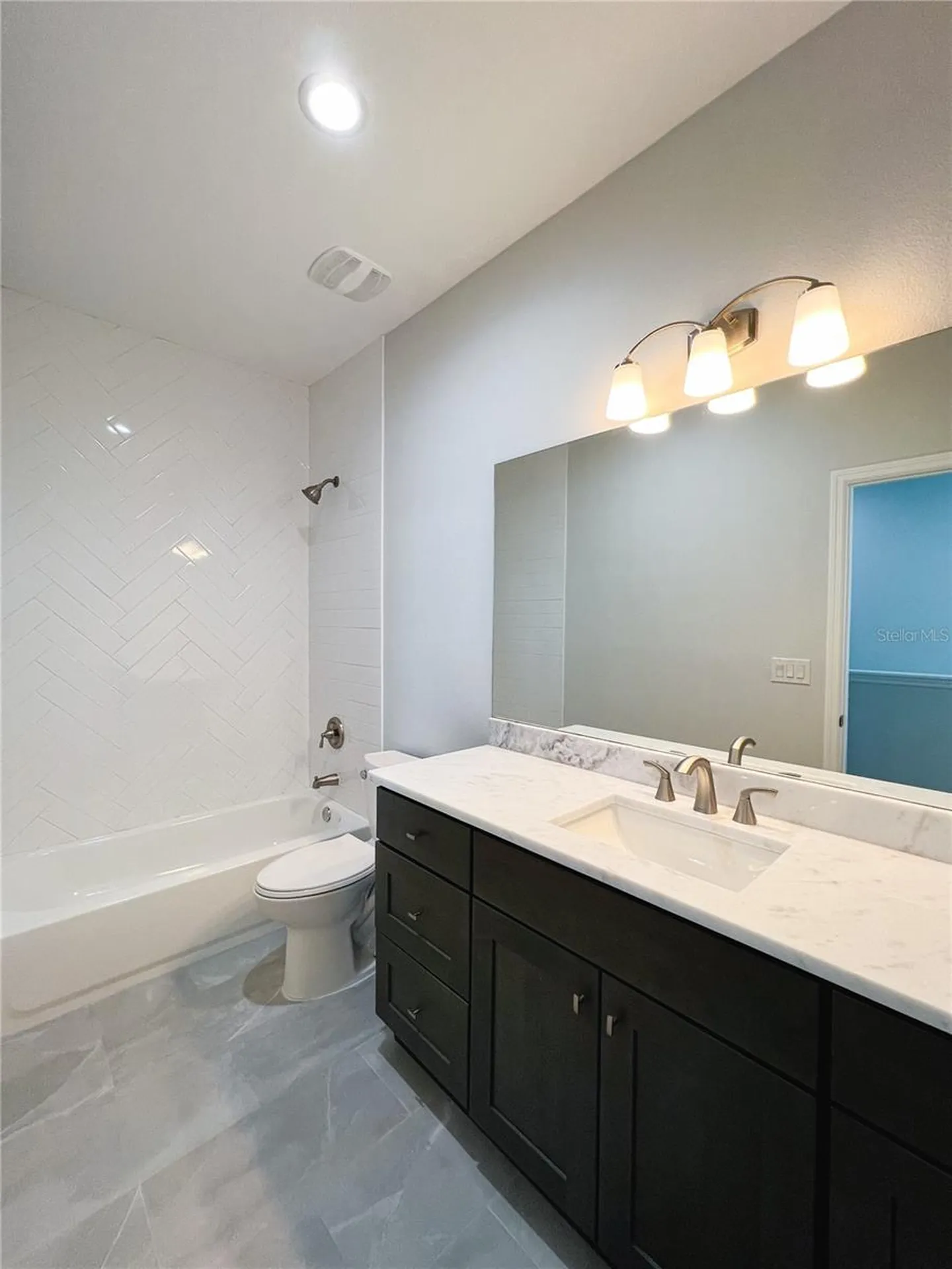 5240 Willow Lake Court Sarasota FL 34233