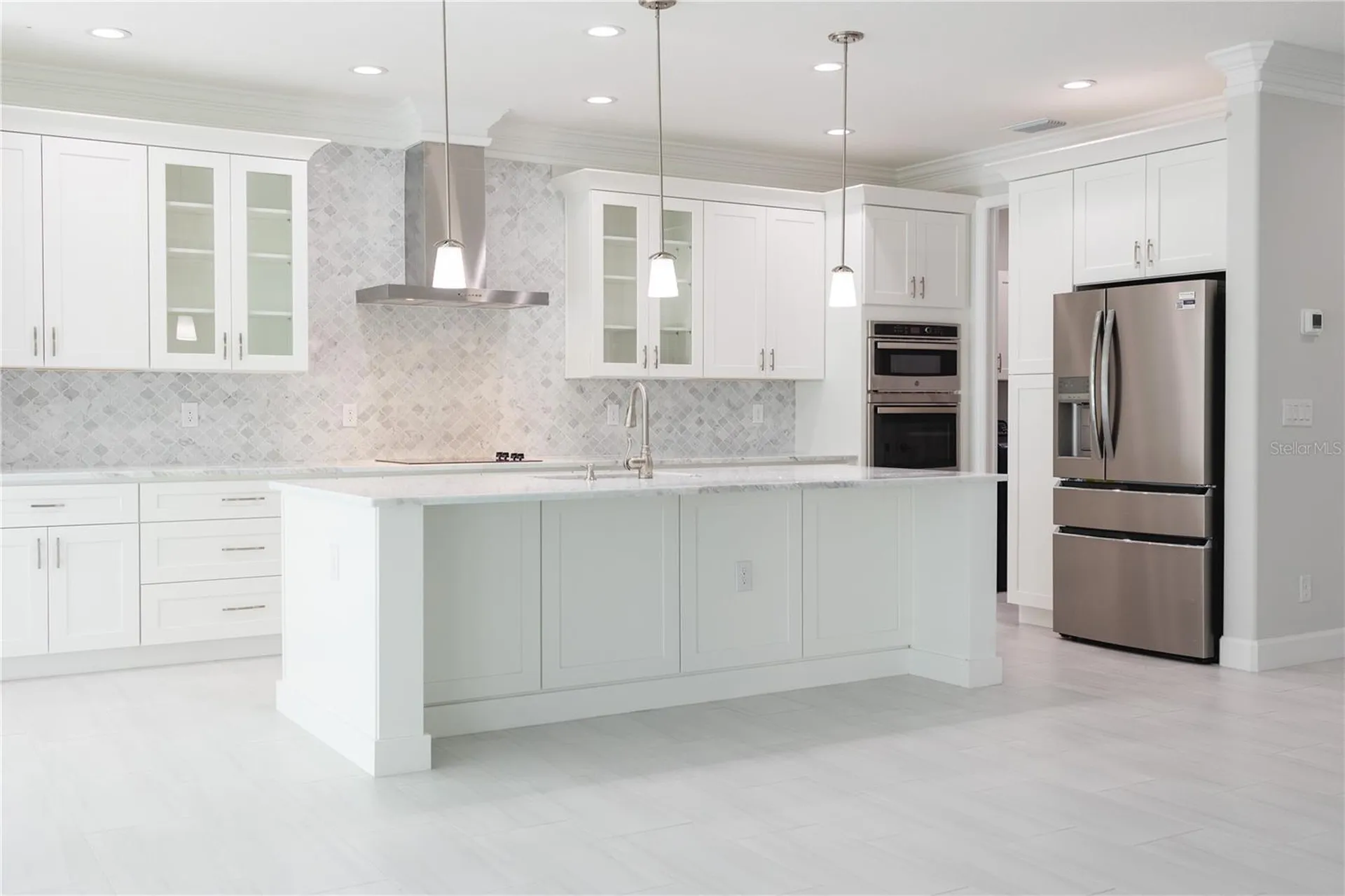 5240 Willow Lake Court Sarasota FL 34233