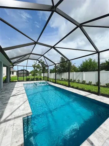 5240 Willow Lake Court Sarasota FL 34233