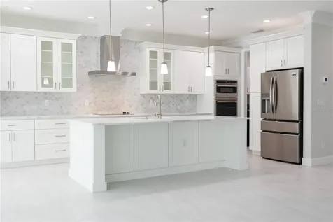 5240 Willow Lake Court Sarasota FL 34233