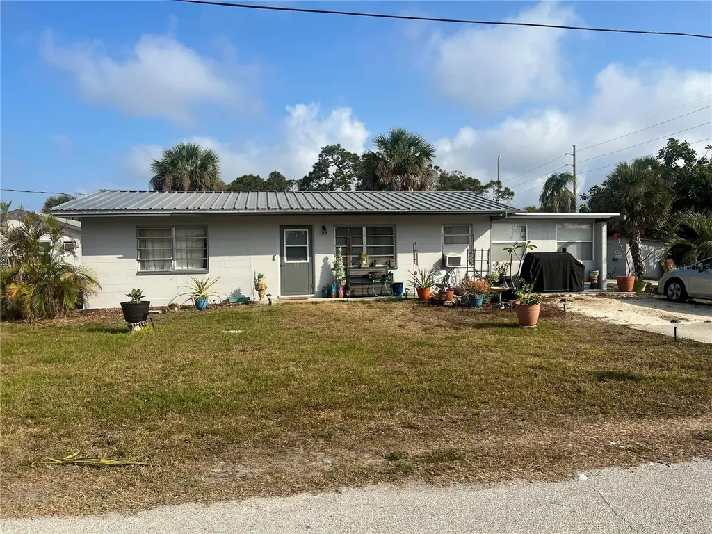 1994 Massachusetts Avenue Englewood FL 34224