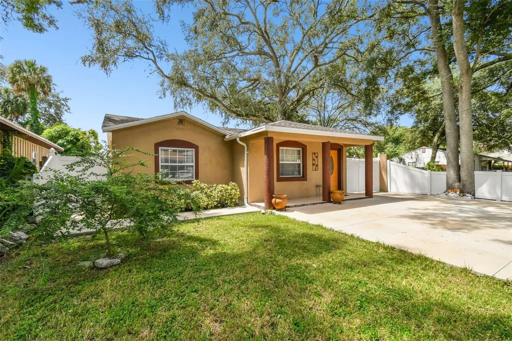 110 W Hanlon Street Tampa FL 33604
