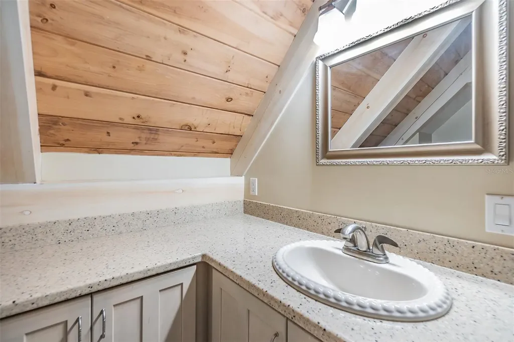 2118 Harbour Watch Drive Tarpon Springs FL 34689