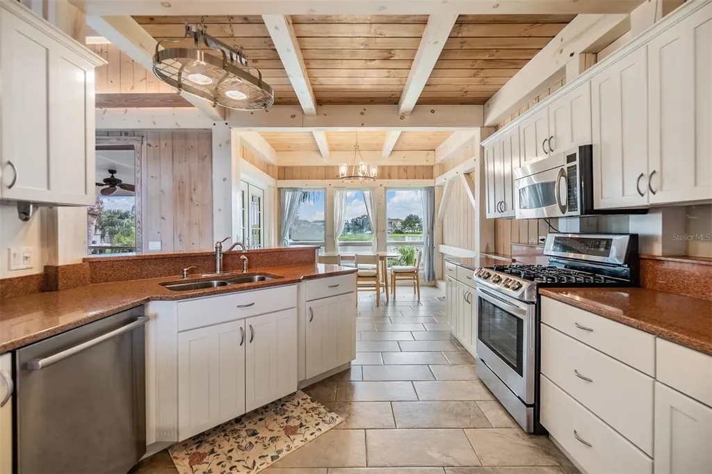 2118 Harbour Watch Drive Tarpon Springs FL 34689
