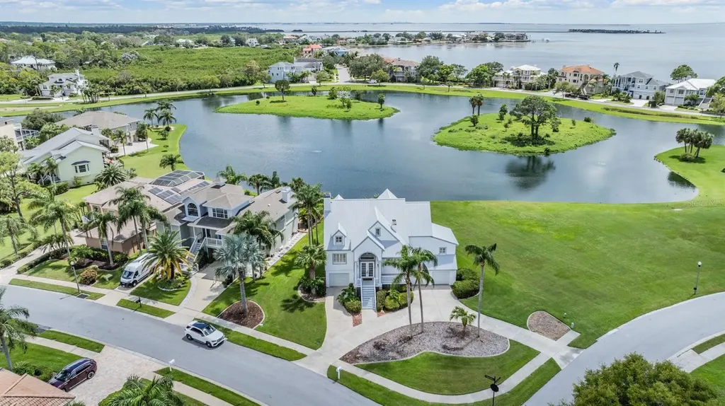 2118 Harbour Watch Drive Tarpon Springs FL 34689