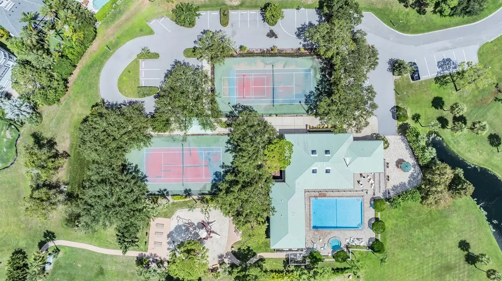 2118 Harbour Watch Drive Tarpon Springs FL 34689