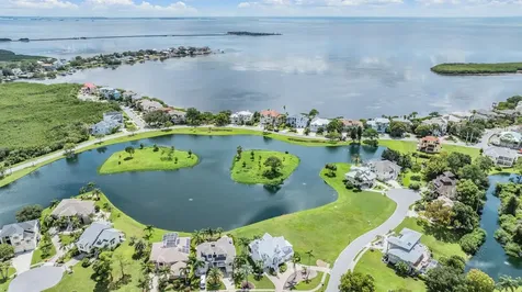 2118 Harbour Watch Drive Tarpon Springs FL 34689